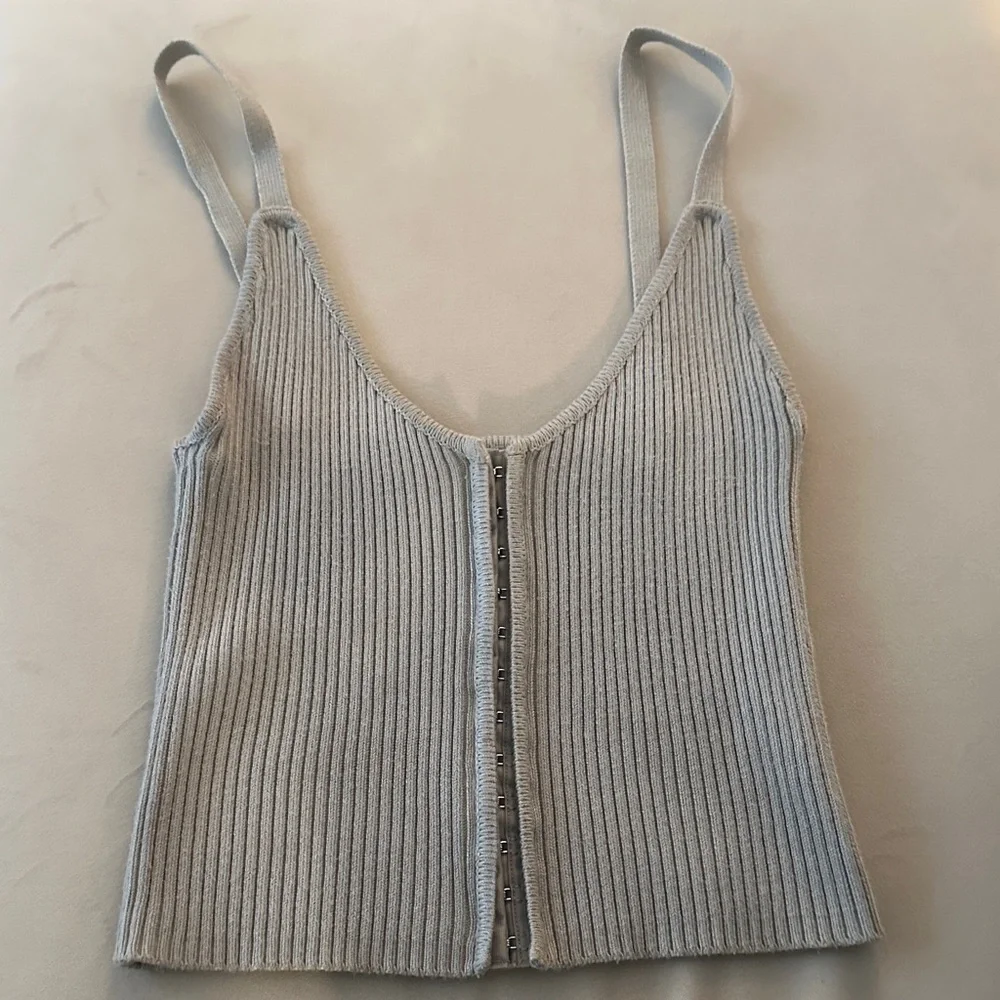 ZARA Light Gray Ribbed Crop Cardigan set - Picture 2 of 12